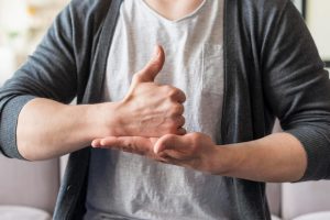 Itching Thumb Spiritual Meaning: Right and Left 